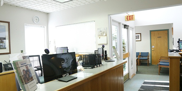 Willow Run front desk